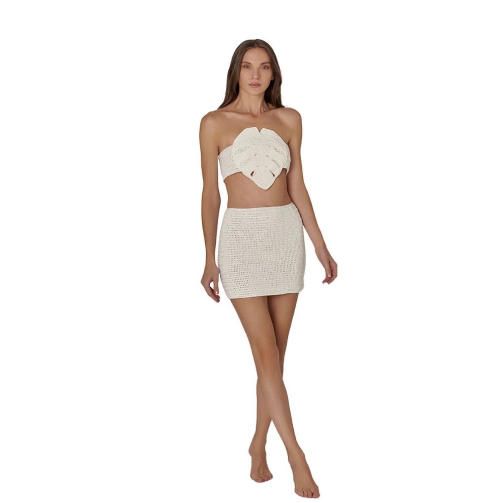 HOJA ROTA TOP & Hoja Rota Crochet Mini Skirt in Ivory SET